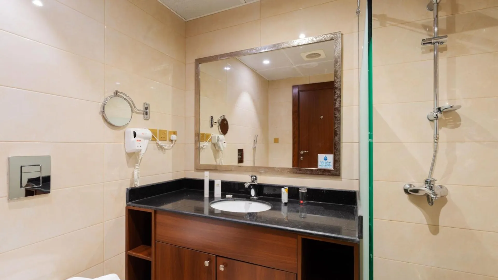 Apartamento Dancenter Harbour Gateway Jeddah Beach Vivid Plaza Hotel