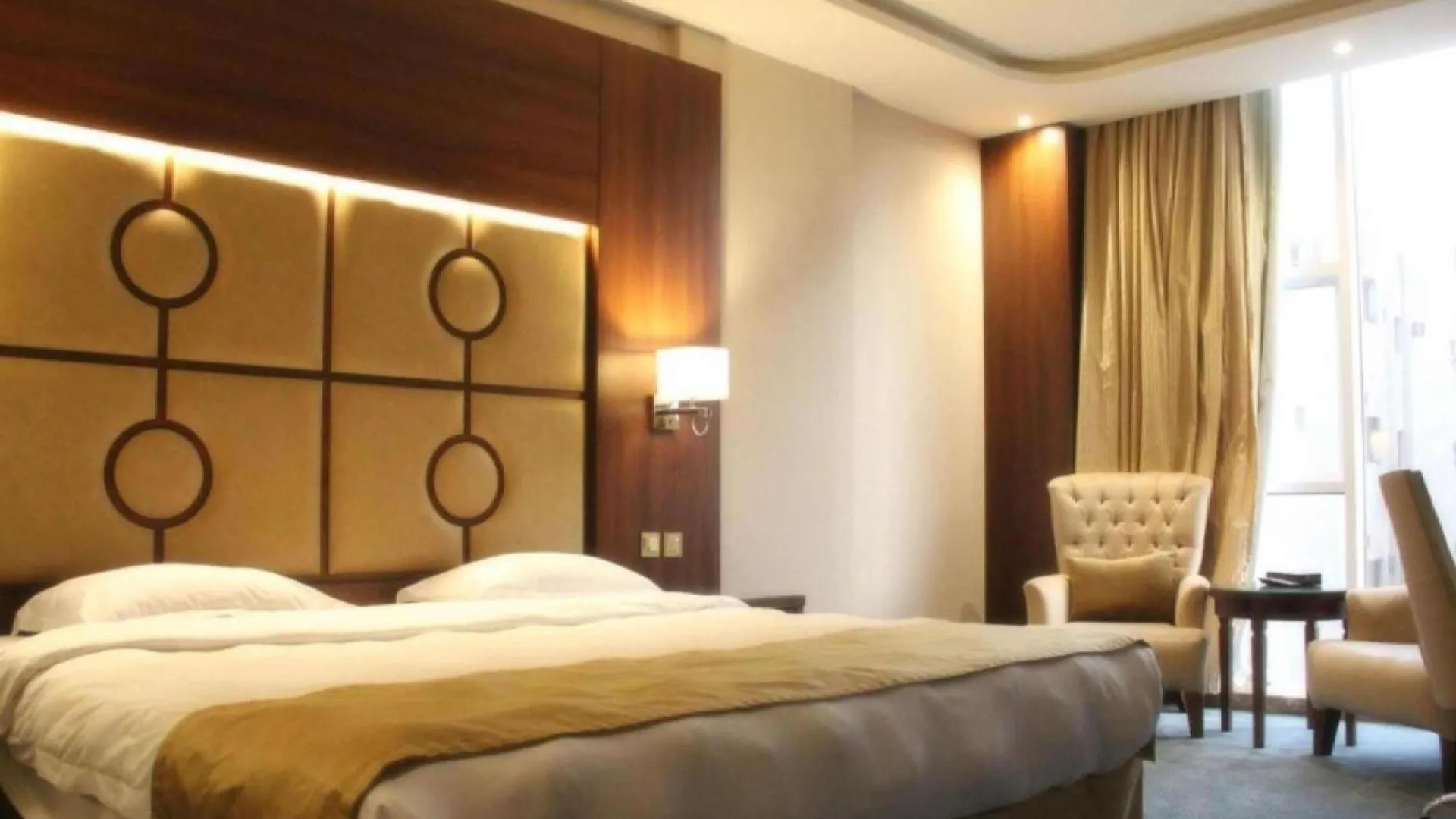 Dancenter Harbour Gateway Jeddah Beach Vivid Plaza Hotel 0*,  Arabia Saudí